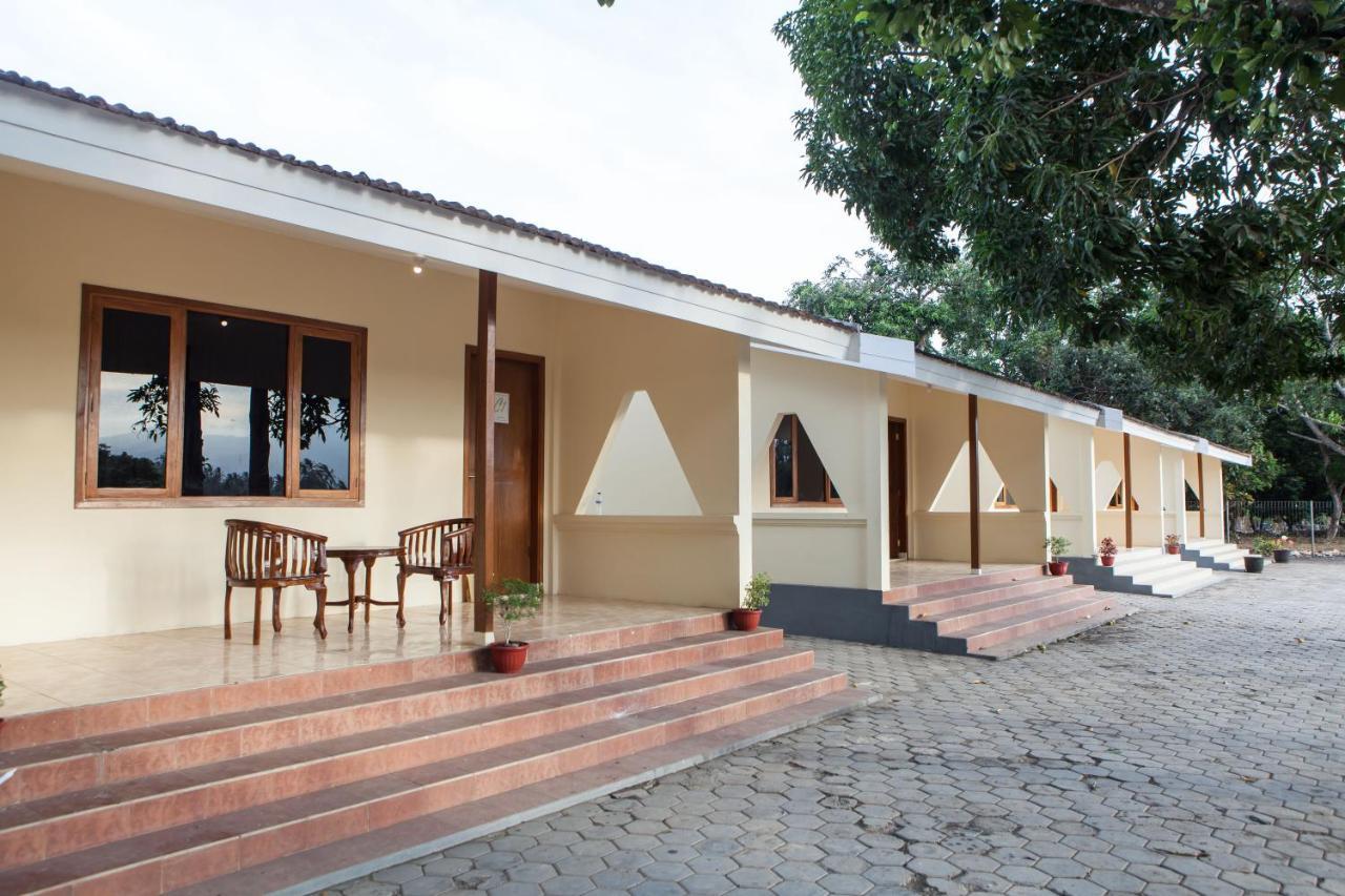 Отель Reddoorz Near Baluran National Park Pandean Экстерьер фото