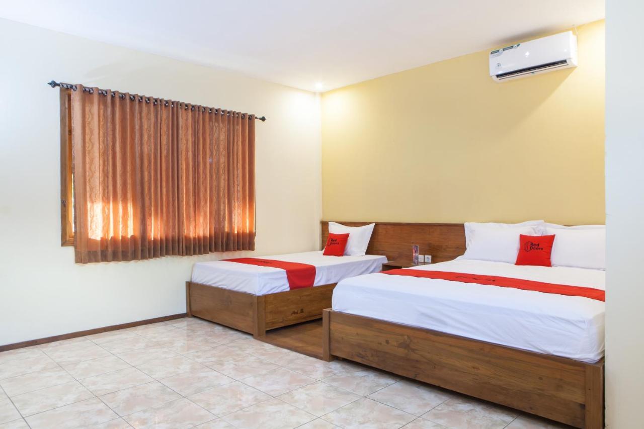 Отель Reddoorz Near Baluran National Park Pandean Экстерьер фото